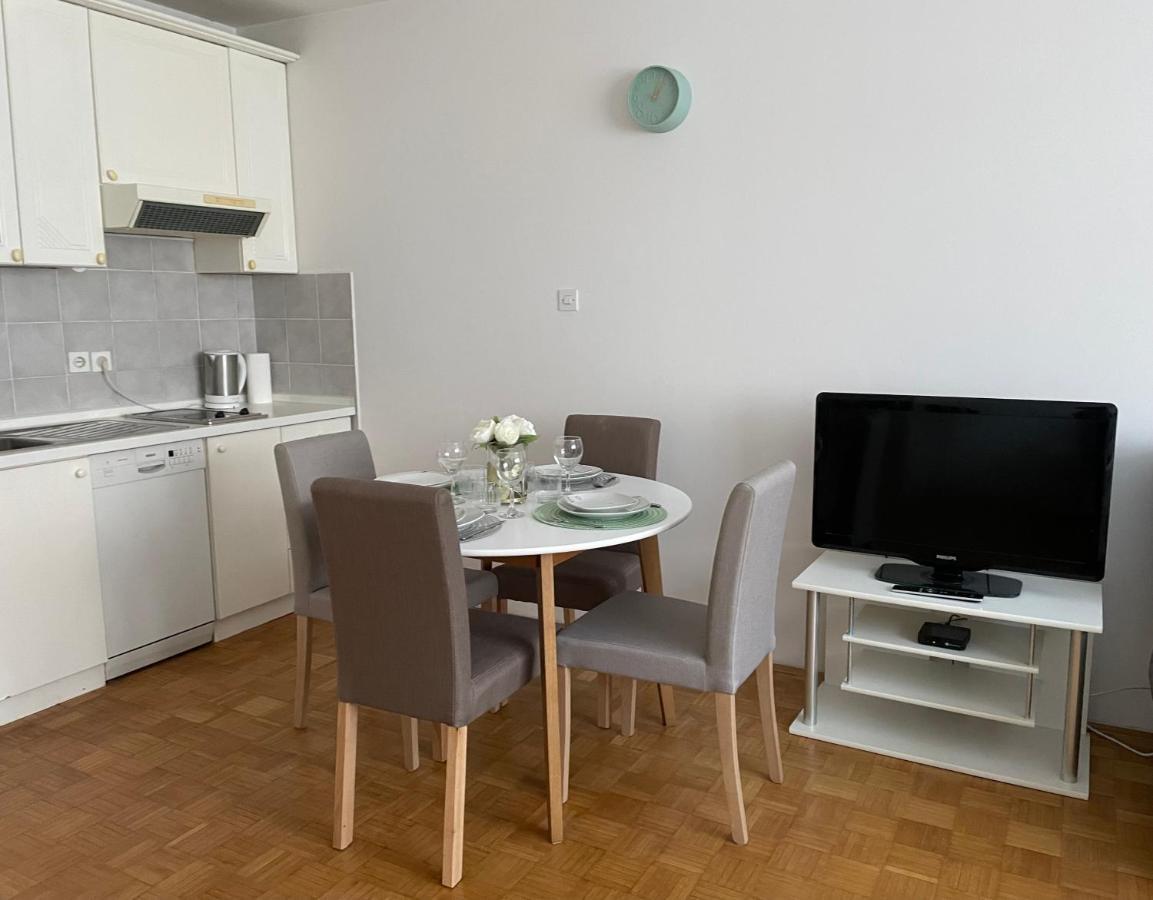 Apartment Green - Grey ลูบลิยานา ภายนอก รูปภาพ